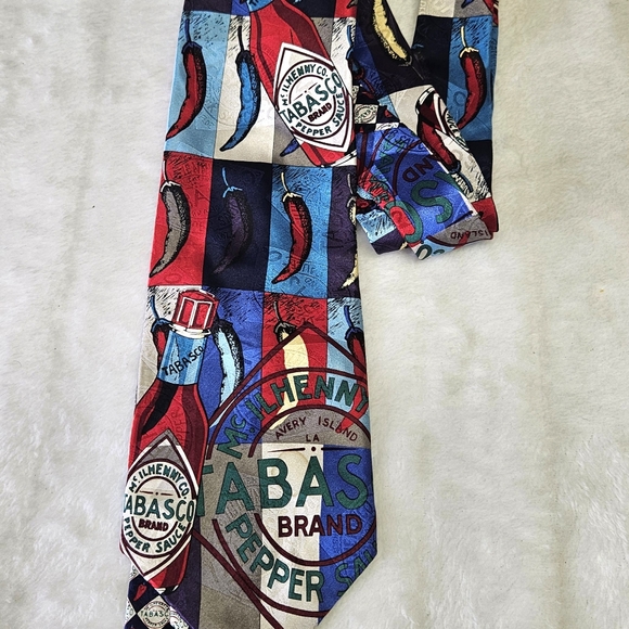TABASCO Pepper Hot Sauce Men's Tie 100% Silk Color Blue Red Vintage Novelty - Picture 6 of 7